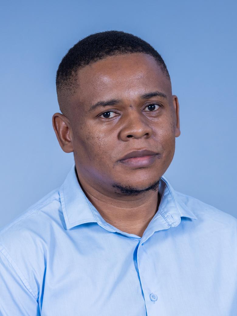 Mr SH Mthembu 